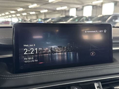 Used 2023 Genesis G70 3.3T RWD image 17