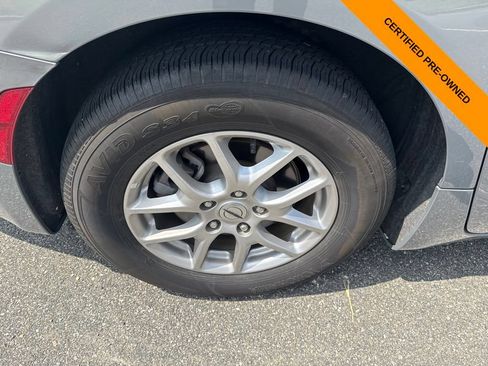 Certified 2025 Chrysler Pacifica Select FWD image 9