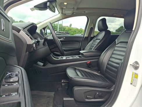 Used 2022 Ford Edge SEL AWD/4WD image 13
