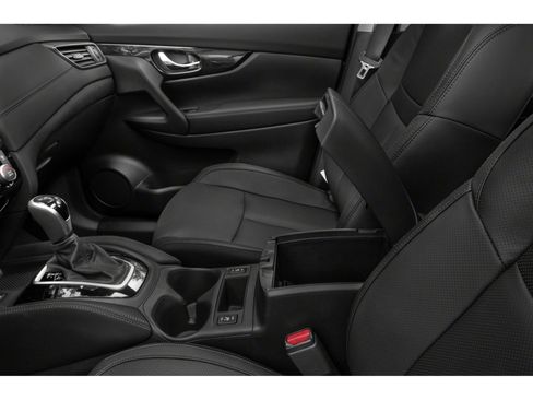 Used 2020 Nissan Rogue Sport S w/ Appearance Package FWD image 9