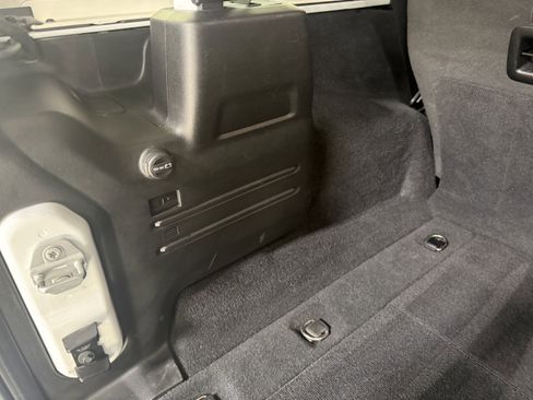 Used 2021 Jeep Wrangler Unlimited Sahara image 7