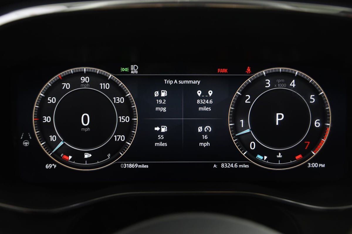 Used 2024 Jaguar F-PACE R-Dynamic S AWD/4WD image 19