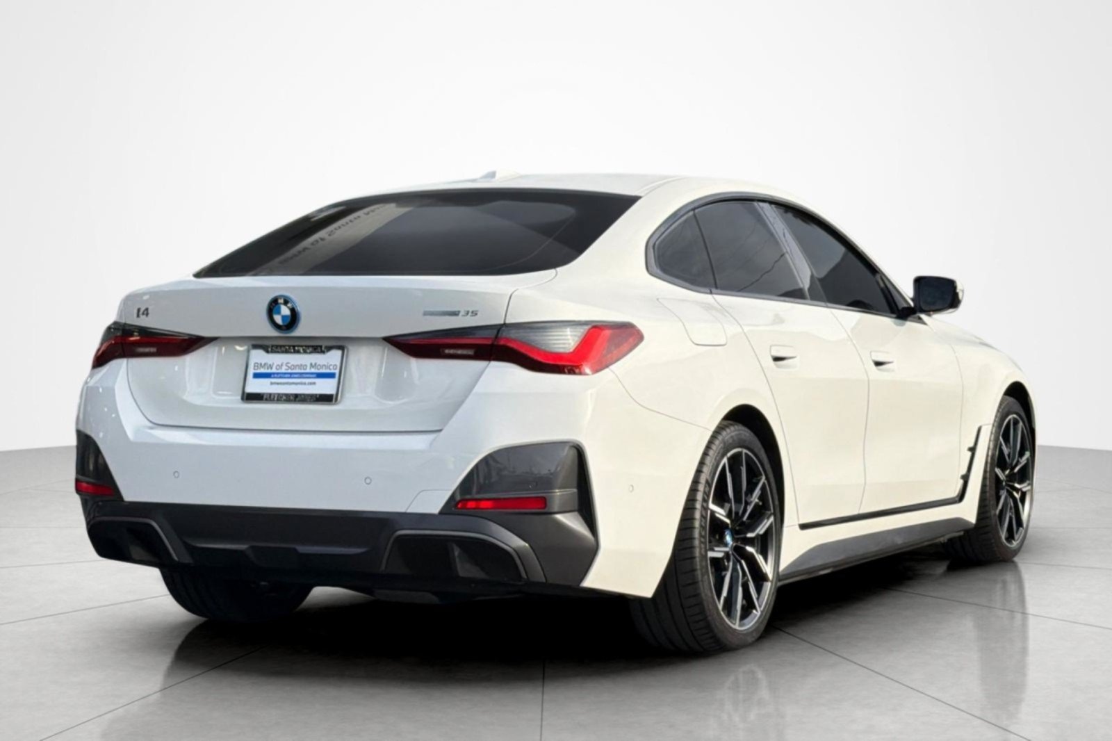 Used 2024 BMW i4 eDrive35 w/ M Sport Package RWD image 5