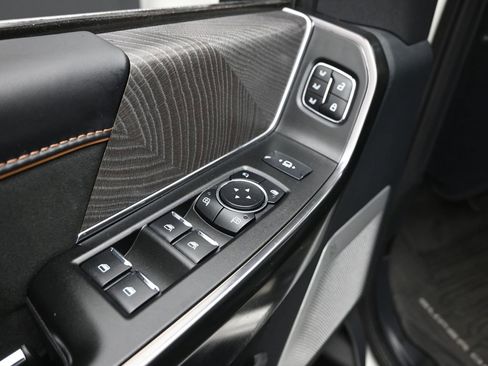 Used 2024 Ford F250 Platinum image 20