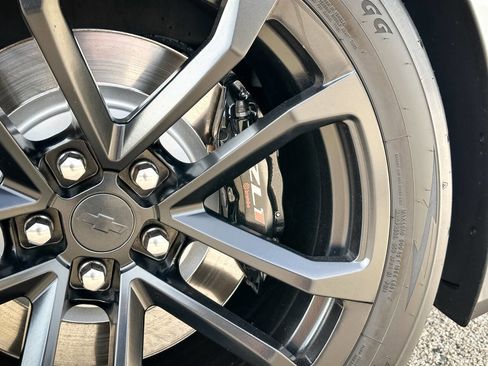 Used 2014 Chevrolet Camaro ZL1 image 42