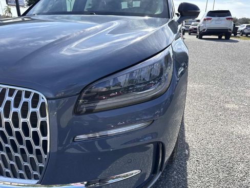 New 2026 Lincoln Corsair Premiere image 9