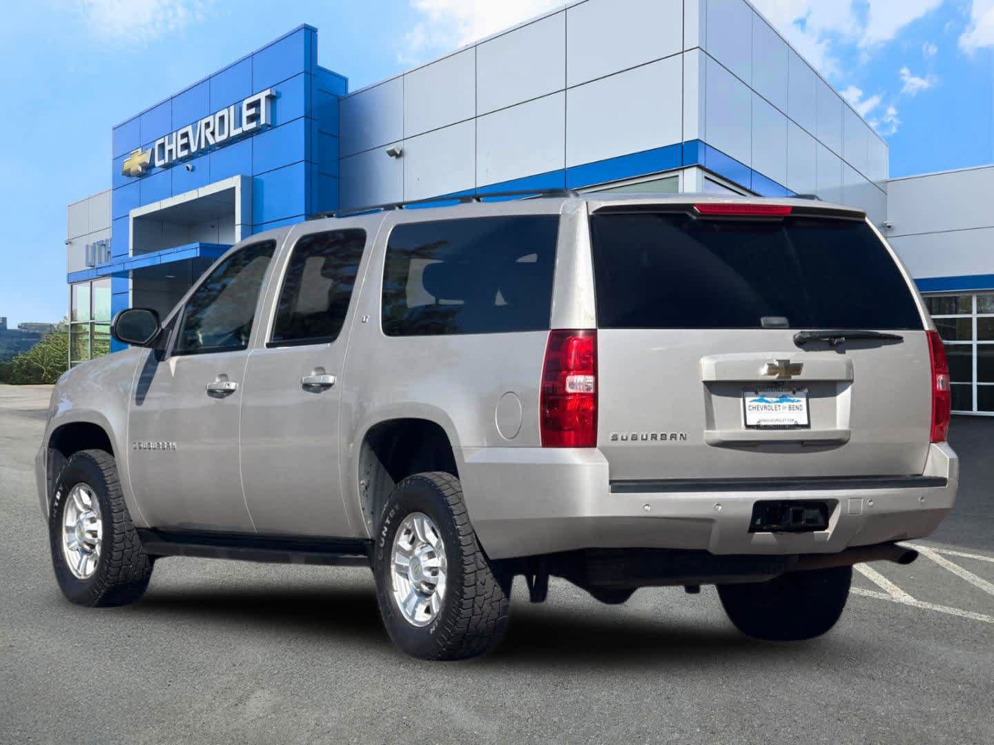 Used 2009 Chevrolet Suburban 2500 LT AWD/4WD image 6