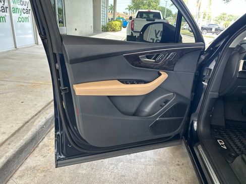 Used 2025 Audi Q7 3.0T Premium Plus w/ Premium Plus Package AWD/4WD image 49