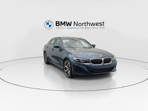 New 2026 BMW 330i xDrive Sedan w/ Convenience Package AWD/4WD image 7