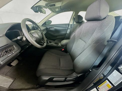 Used 2025 Honda Accord LX image 13