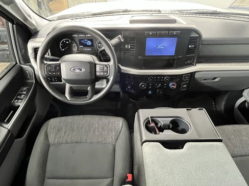 Used 2024 Ford F350 XLT image 10