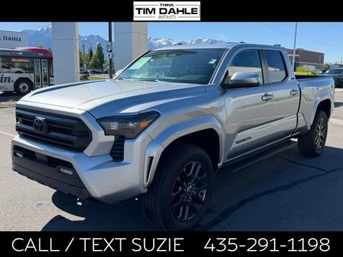 Used 2025 Toyota Tacoma SR5 AWD/4WD image 6