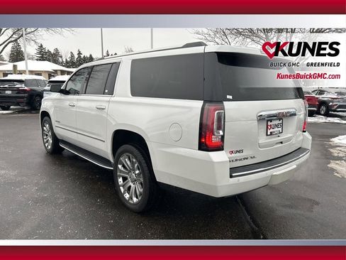 Used 2018 GMC Yukon XL Denali image 7