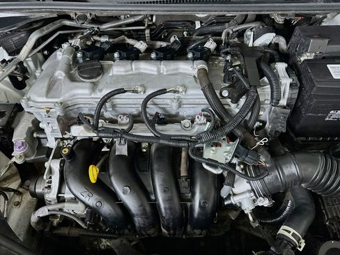 Used 2021 Toyota Corolla LE FWD image 30