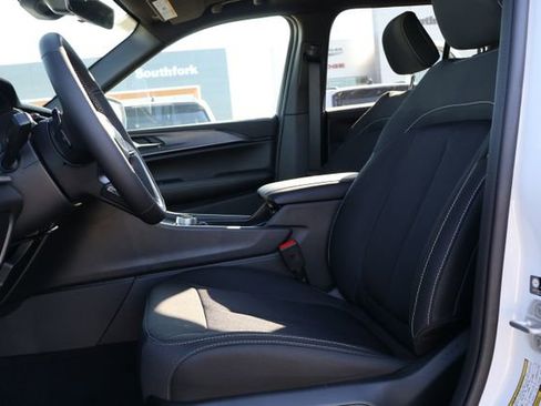 New 2026 Jeep Grand Cherokee Laredo X AWD/4WD image 9