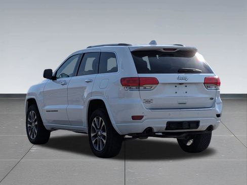 Used 2018 Jeep Grand Cherokee Overland image 3