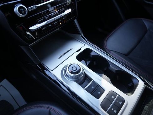 Certified 2023 Ford Explorer ST-Line w/ Class IV Trailer Tow Package image 28