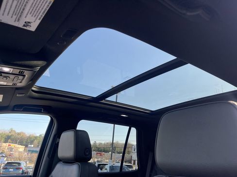 Used 2023 GMC Yukon Denali image 30