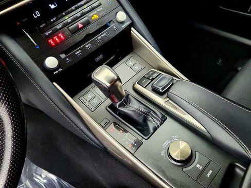 Used 2018 Lexus IS 350 AWD image 17