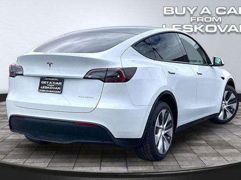 Used 2023 Tesla Model Y Long Range AWD/4WD image 13