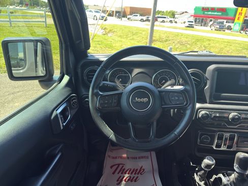 Used 2020 Jeep Wrangler Unlimited Sport AWD/4WD image 9