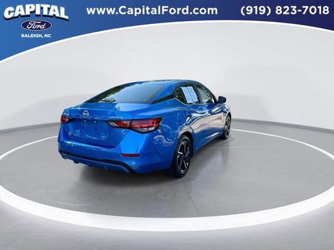 Used 2025 Nissan Sentra SV FWD image 8