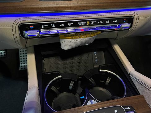 New 2026 Mercedes-Benz GLS 580 4MATIC image 34