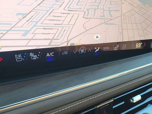 New 2026 Chevrolet Suburban High Country image 34