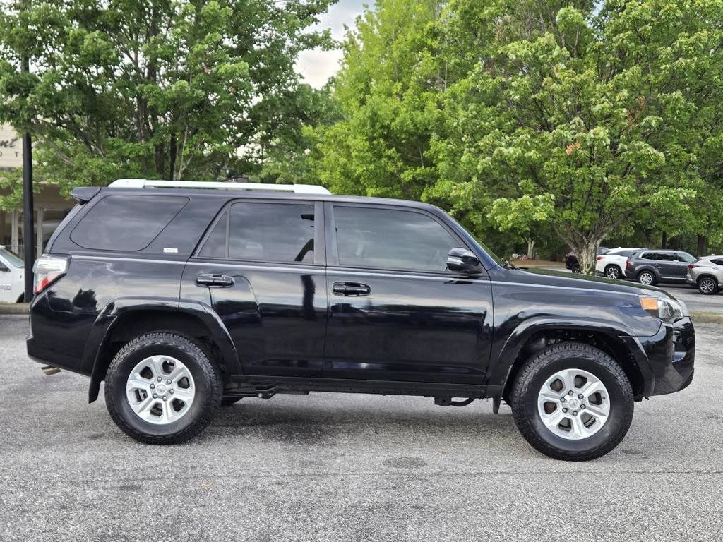 Used 2017 Toyota 4Runner SR5 Premium AWD/4WD image 7