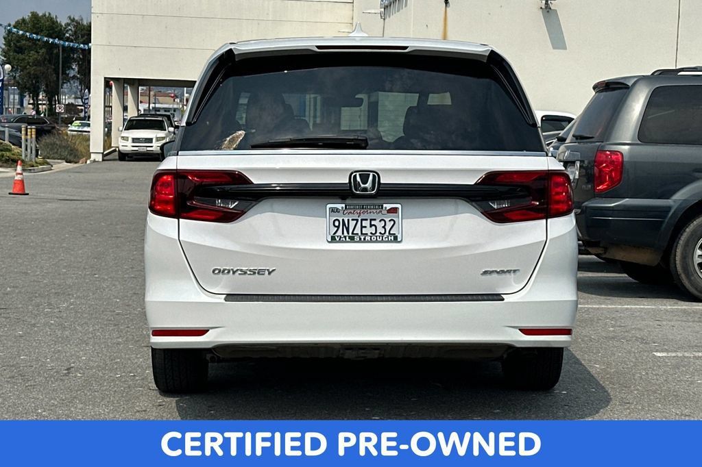 Used 2024 Honda Odyssey Sport image 4