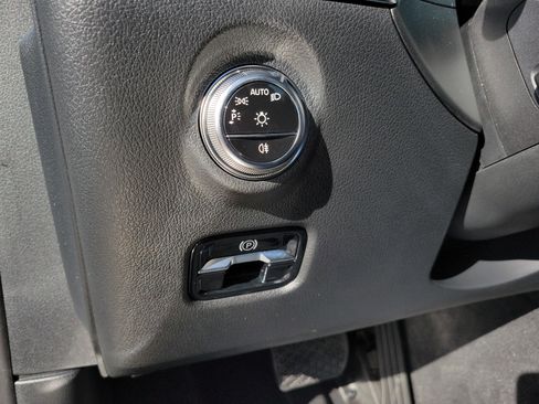 Certified 2025 Mercedes-Benz C 300 4MATIC Sedan image 26