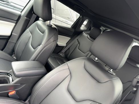 New 2026 Jeep Compass Limited image 7