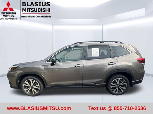 Used 2024 Subaru Forester Limited AWD/4WD image 12