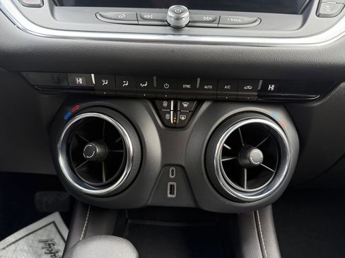 Used 2023 Chevrolet Blazer LT image 26