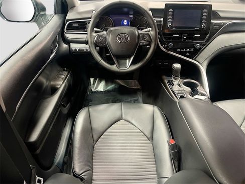 Used 2023 Toyota Camry SE image 22