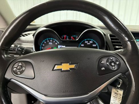 Used 2014 Chevrolet Impala LT FWD image 24