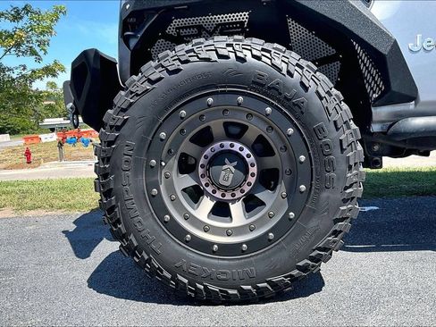 Used 2018 Jeep Wrangler Unlimited Sport S AWD/4WD image 2