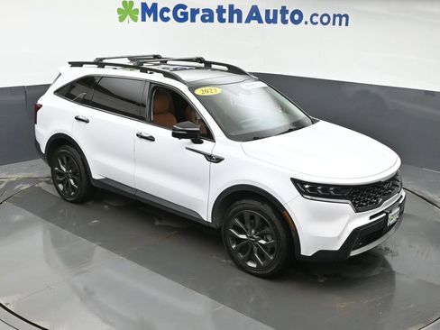 Used 2023 Kia Sorento SX Prestige image 3