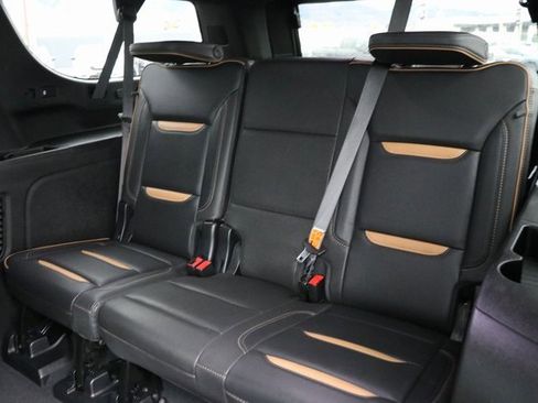 Used 2023 GMC Yukon XL AT4 w/ AT4 Premium Package image 15