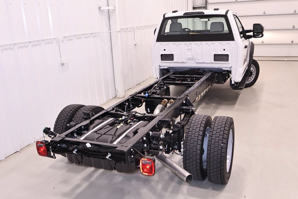 New 2026 Ford F550 4x4 Regular Cab Super Duty image 27
