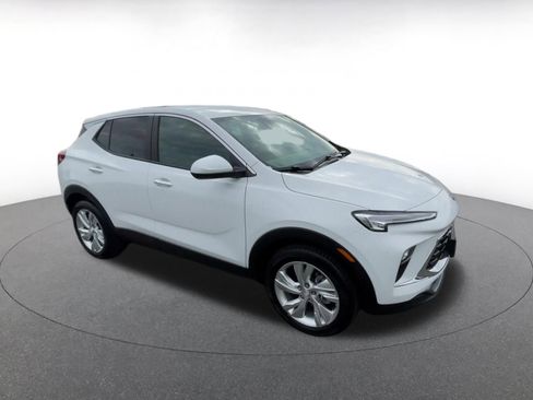 Used 2025 Buick Encore GX Preferred image 2