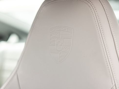 Certified 2024 Porsche 911 Carrera RWD image 28