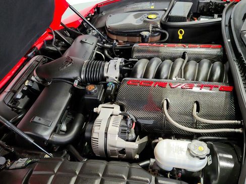 Used 1997 Chevrolet Corvette Coupe w/ Memory Pkg image 25