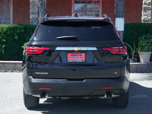 Used 2023 Chevrolet Traverse LT FWD image 7