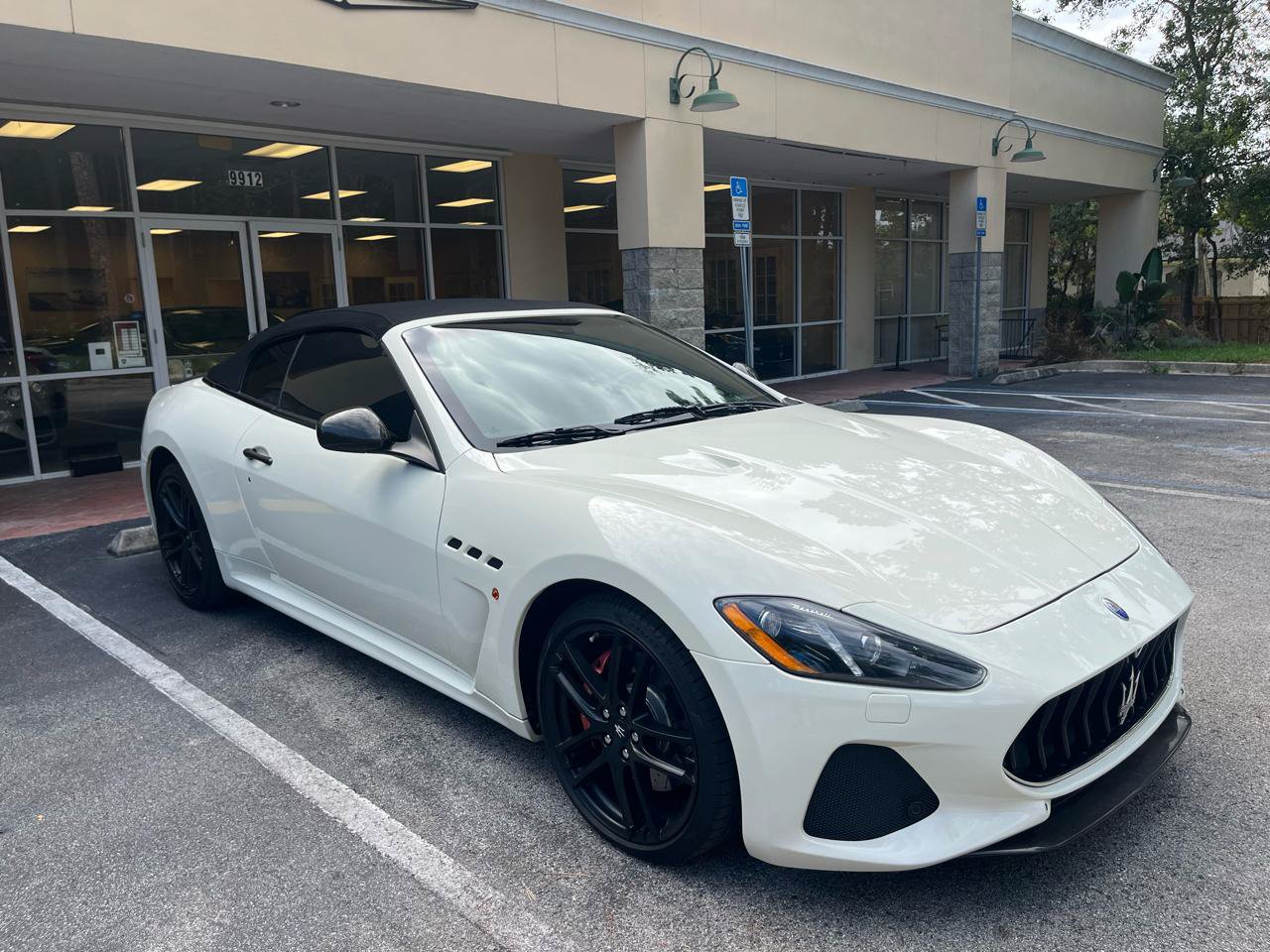Used 2018 Maserati GranTurismo MC RWD image 19