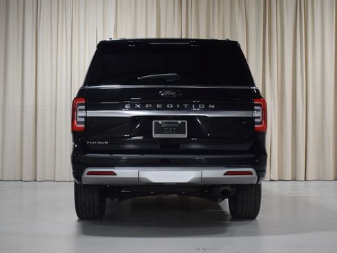 Used 2023 Ford Expedition Platinum image 12