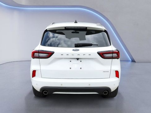 Used 2023 Ford Escape ST-Line w/ Tech Pack #1 image 5