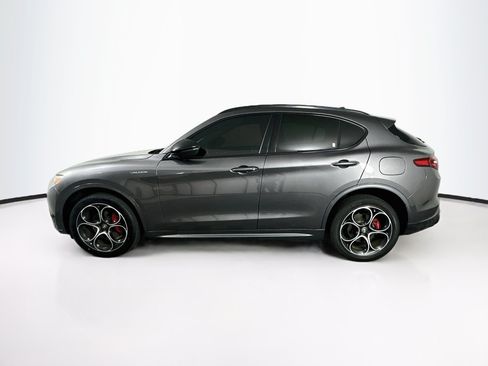 Used 2023 Alfa Romeo Stelvio Veloce AWD/4WD image 4