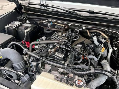 Used 2025 Toyota Tacoma TRD Off-Road AWD/4WD image 33