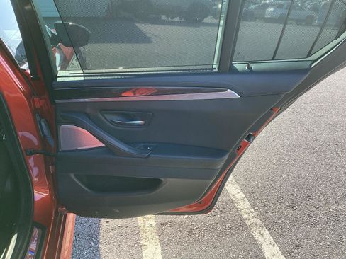 Used 2015 BMW M5 RWD image 6